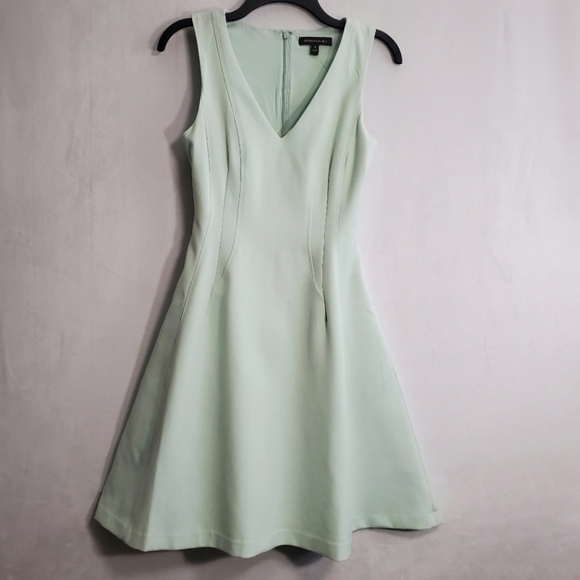 Banana Republic Dresses & Skirts - Banana Republic dress size 0